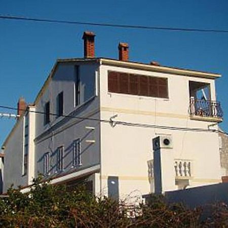 Apartment Silvana Божава Екстер'єр фото